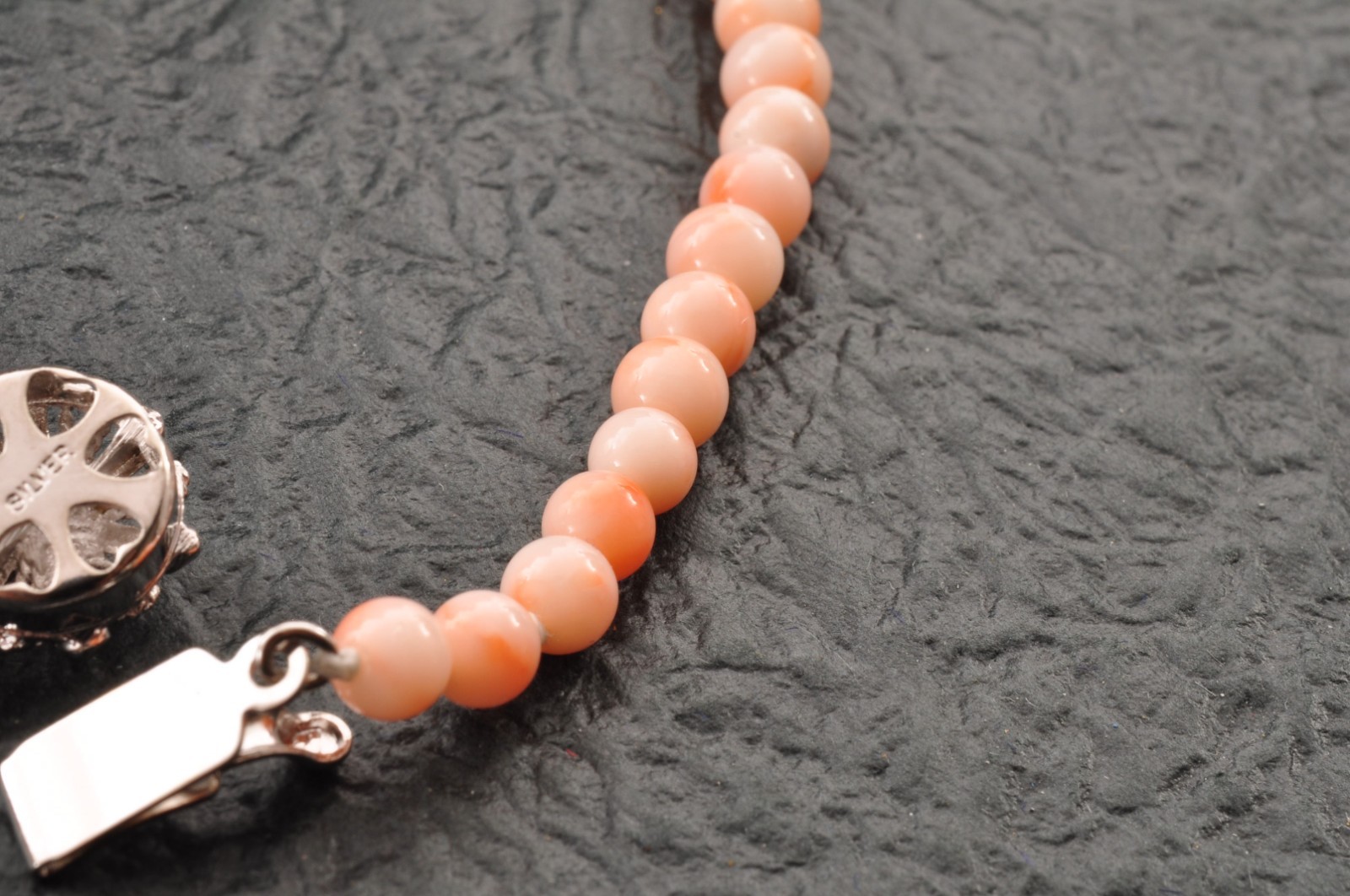 925 silver Angel skin coral Necklace ear clip set (17.3in 135ct) Certificate.