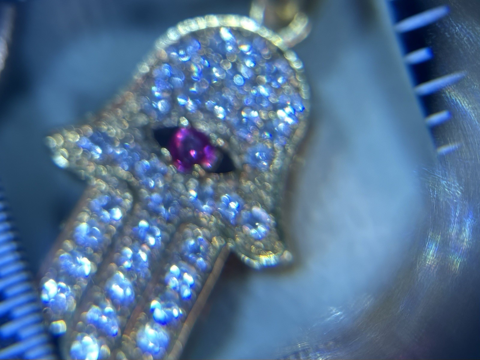 10k Yellow Gold Hamsa Amulet Ruby Eye Stone Pendant Beautiful 2.20G26mm 3.6mmB