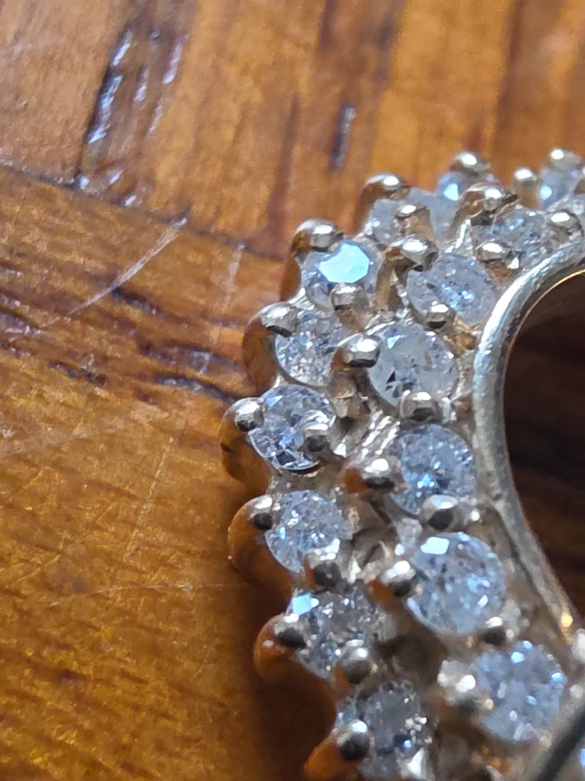 10k Yellow Gold Diamond Heart Pendant 4 grams