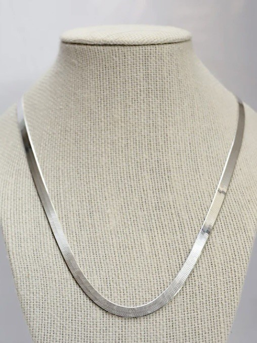 Made In Italy Sterling Silver Herringbone Chain Necklace 30”Signed DNT , 17.3 G