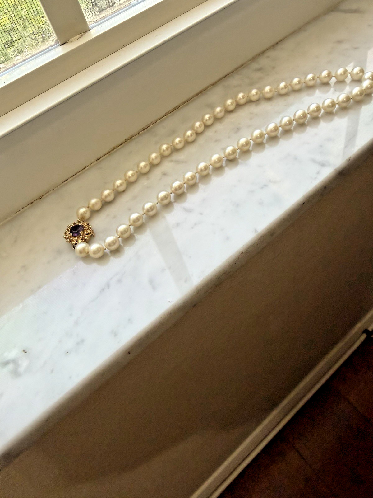 Saltwater Pearls Strand With 14 Karat Gold Amethyst Clasp Vintage Jewelry Nice