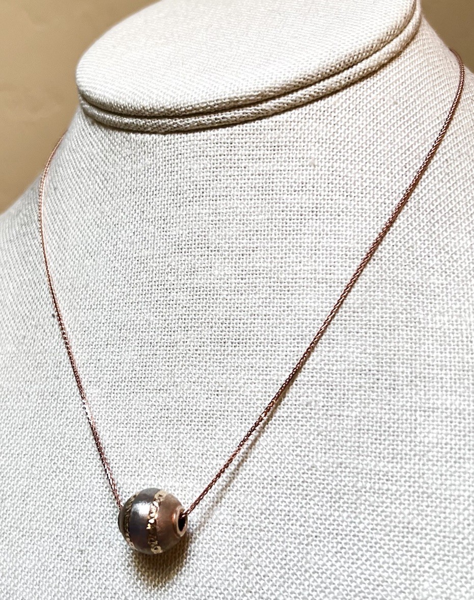 BEAUTIFUL Designer 14 Kt. Rose, Yellow & White Gold Engraved Ball/Bead Necklace