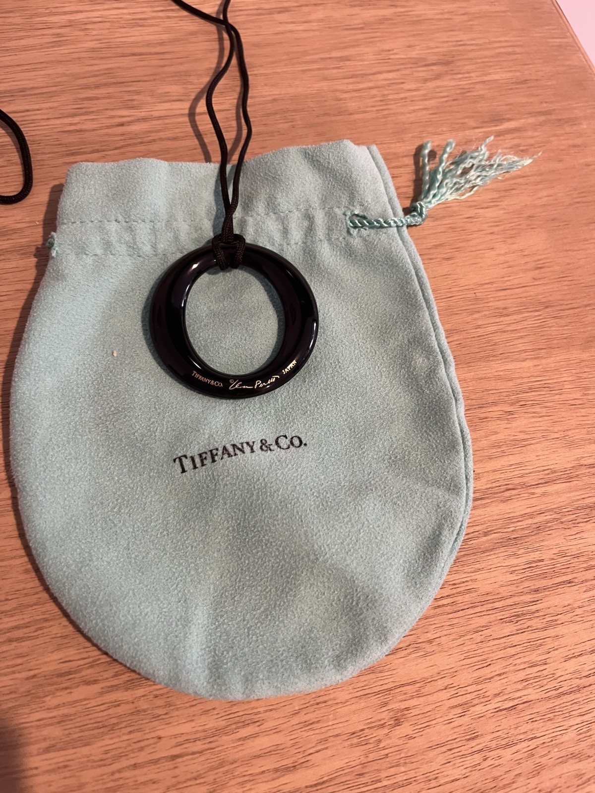 elsa peretti® sevillana pendant black resin – Tiffany And Co
