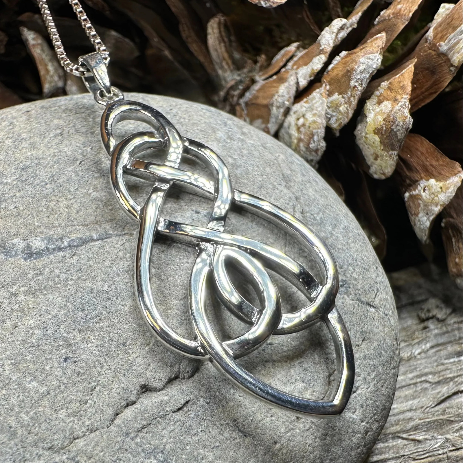 Celtic Knot Necklace Love Knot Irish Scottish Heart 925 W/FREE CHAIN
