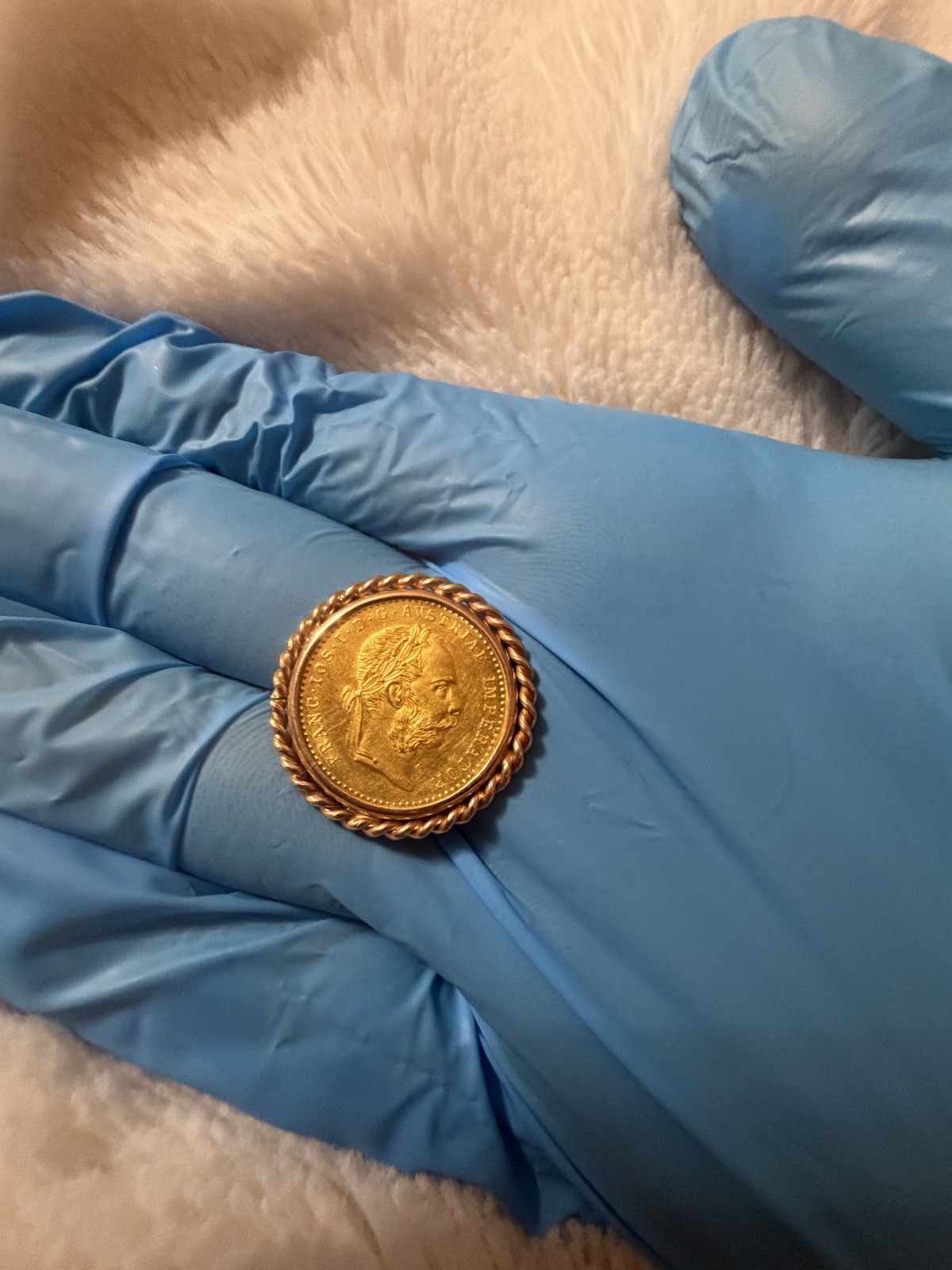 1915 Austria Gold 1 Ducat Coin Pendant Brooch 14K Yellow Gold Rope Frame Estate
