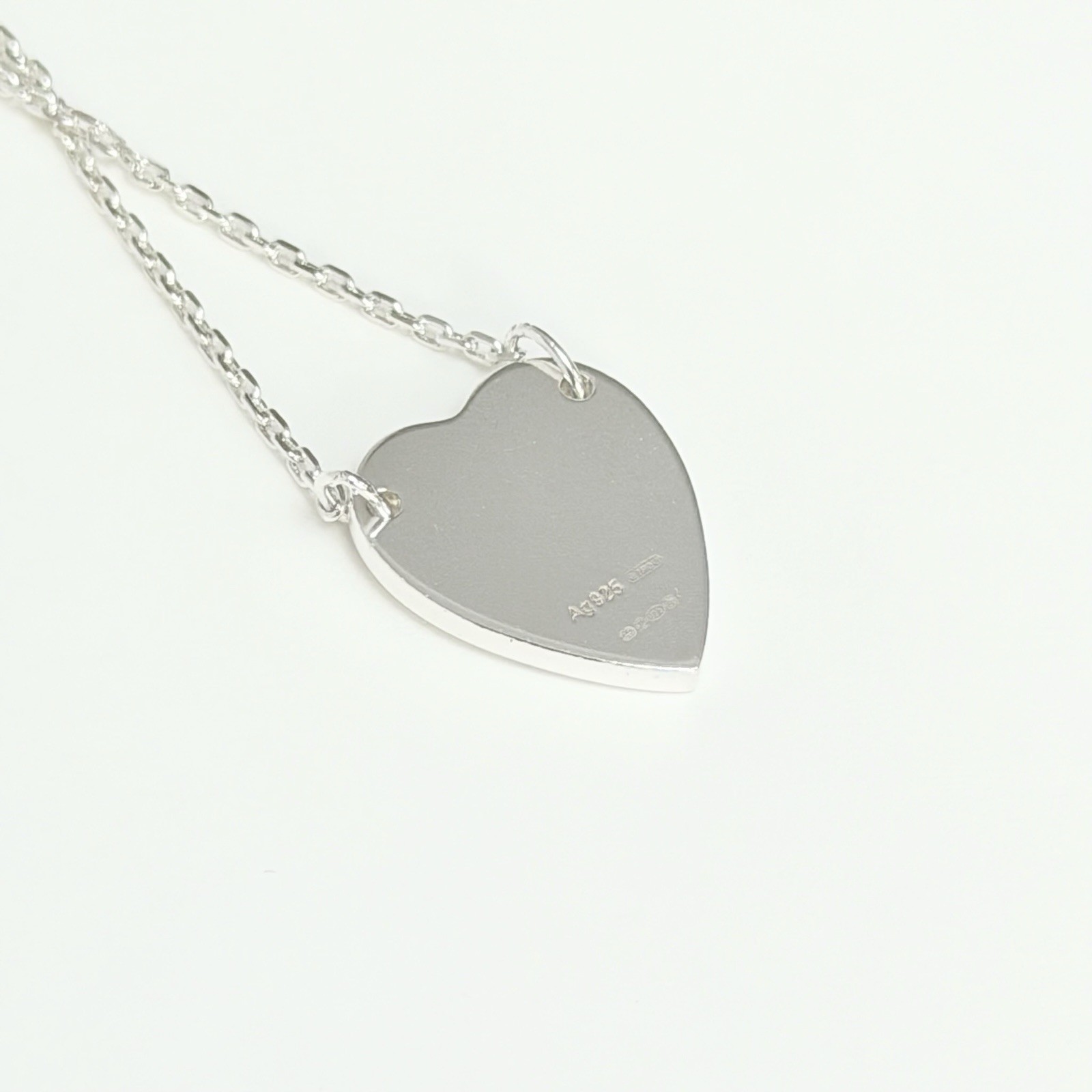 Authentic Gucci Heart Sterling Silver 925 Women’s Necklace 48cm With Packaging