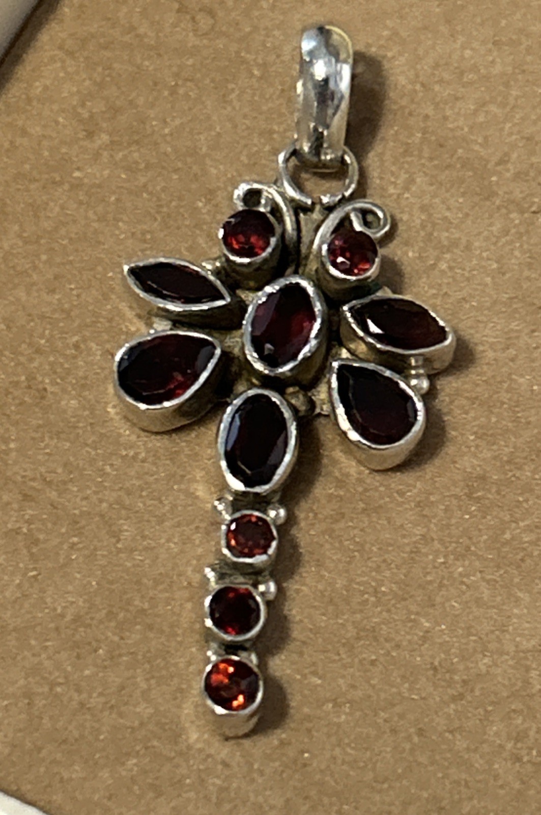 Vintage Sterling Silver & Garnet 4.1cm Long Pendant (4.14g)