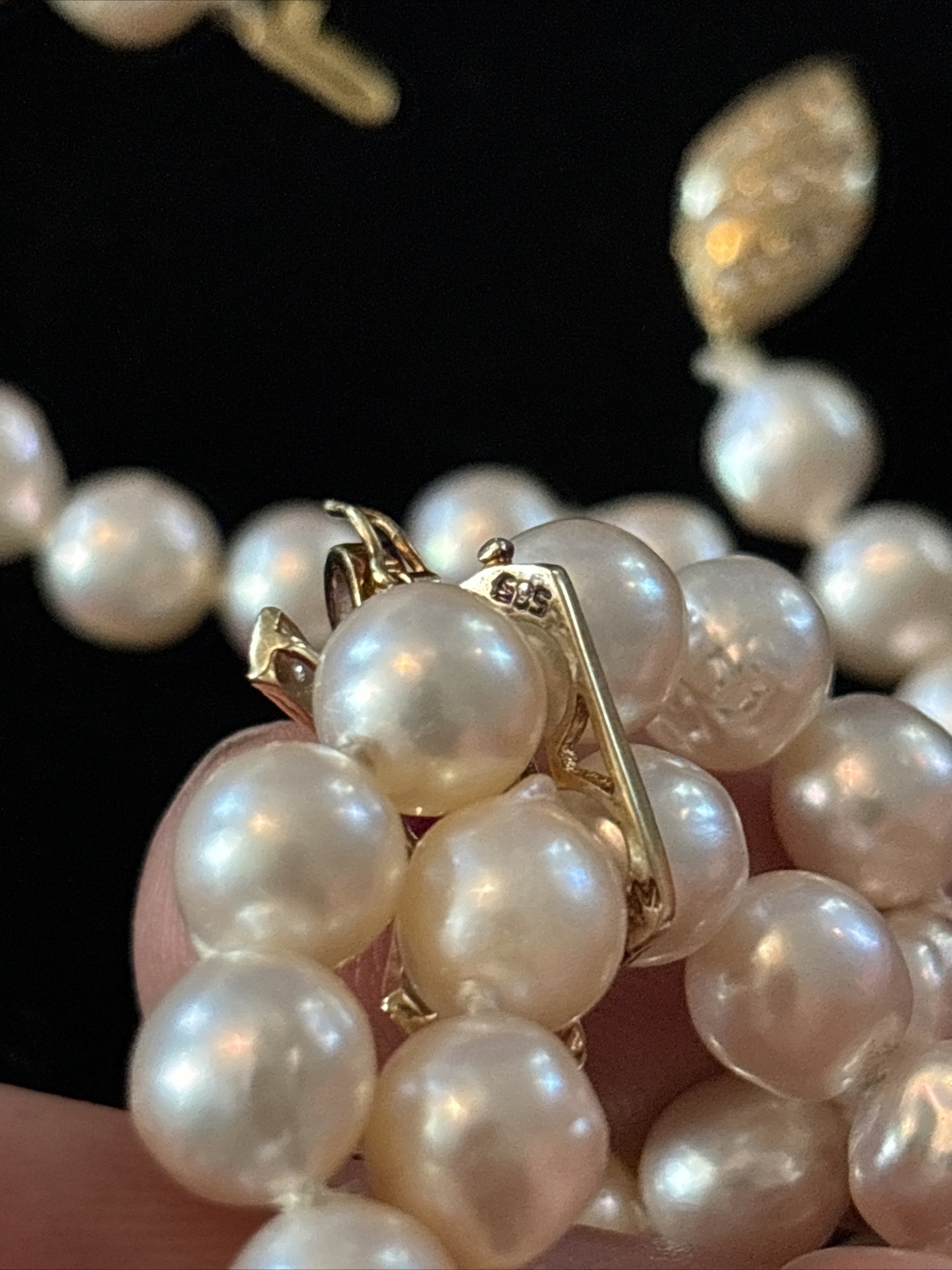 VTG 31” Pearl Necklace 14K Gold Diamond Clasp & Gold Ruby Diamond Bow Enhancer