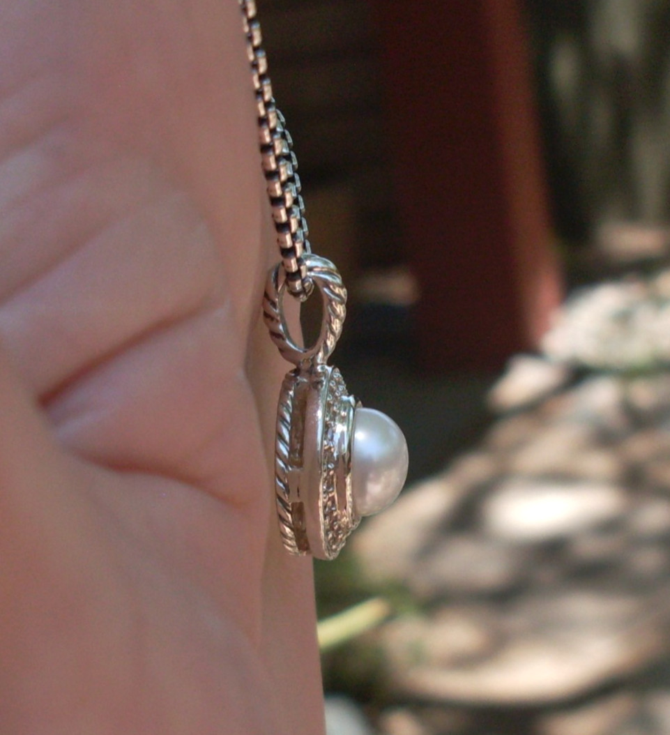 Retired – David Yurman Pearl & Diamond Cerise Pendant w/DY Chain – Gift Boxed