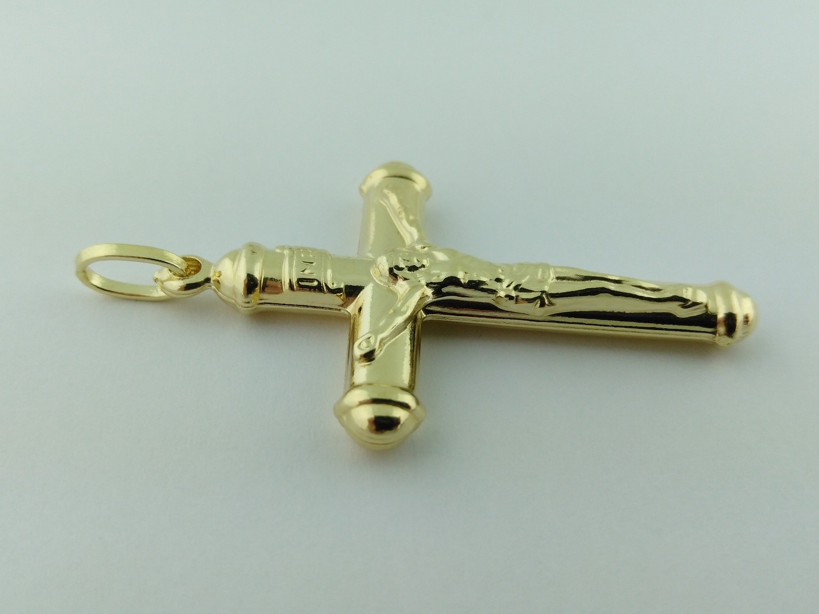 14K Solid Gold Italian Cross Pendant Charm.Very elegant Very Good Price.
