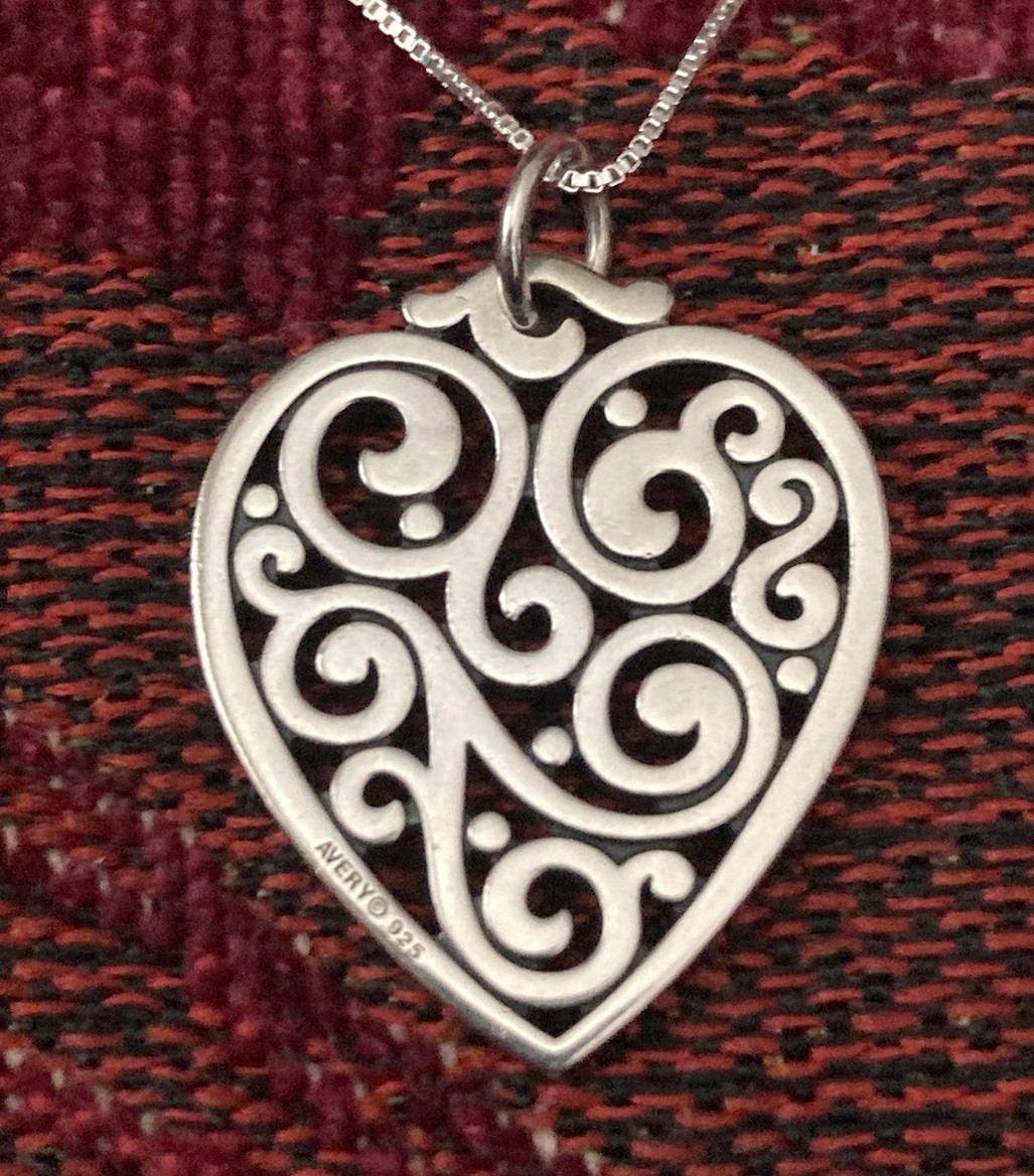 ❤️JAMES AVERY SORRENTO HEART PENDANT NECKLACE W/ STERLING CHAIN ORIGINAL BOX EUC