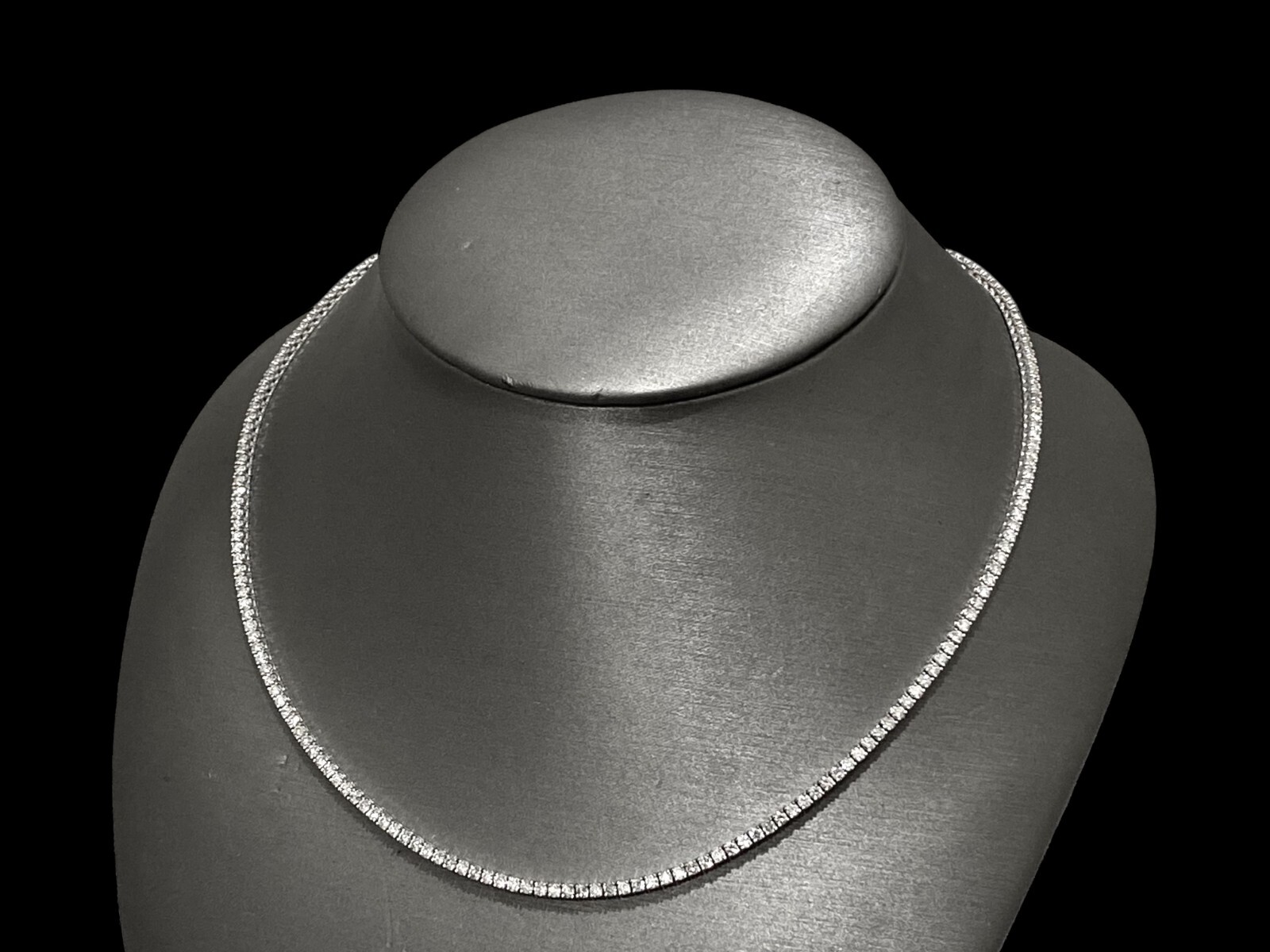 Apprx. 7.0 Carats Natural Diamond 14K White Gold Tennis Necklace, G-H, 18″ Long
