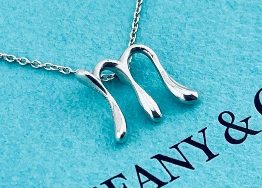 TIFFANY & Co. 925 Initial “M” Pendant Necklace SV925 Sterling Silver Used