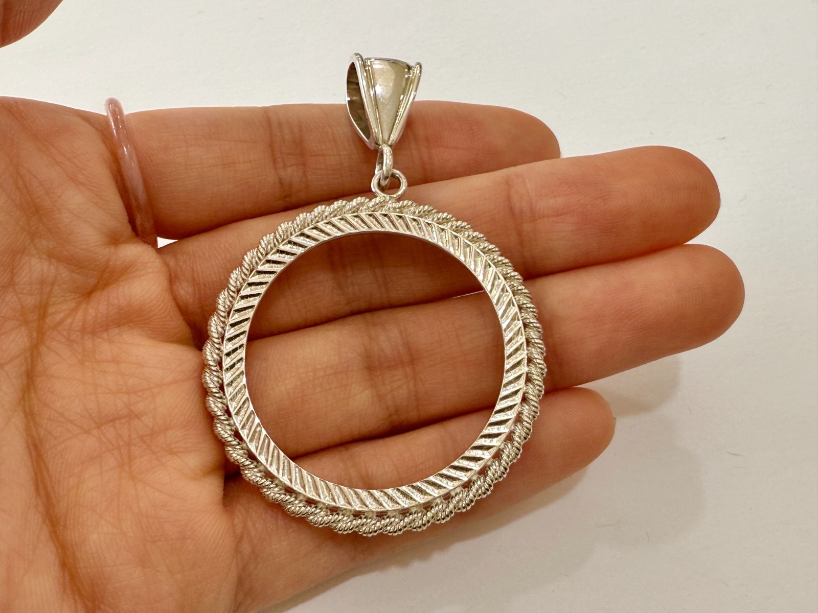 Sterling Silver Bezel Rope Edge Onza Plata Liberted for 36mm Coins