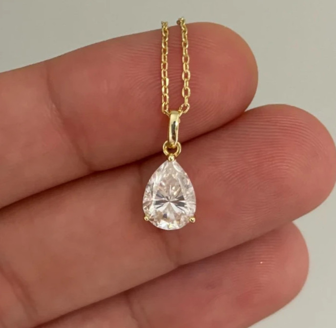 IGI Pear-Cut 2.00Ct EF/VS1 Lab Grown Diamond Necklace& Pendant 14k Yellow Gold