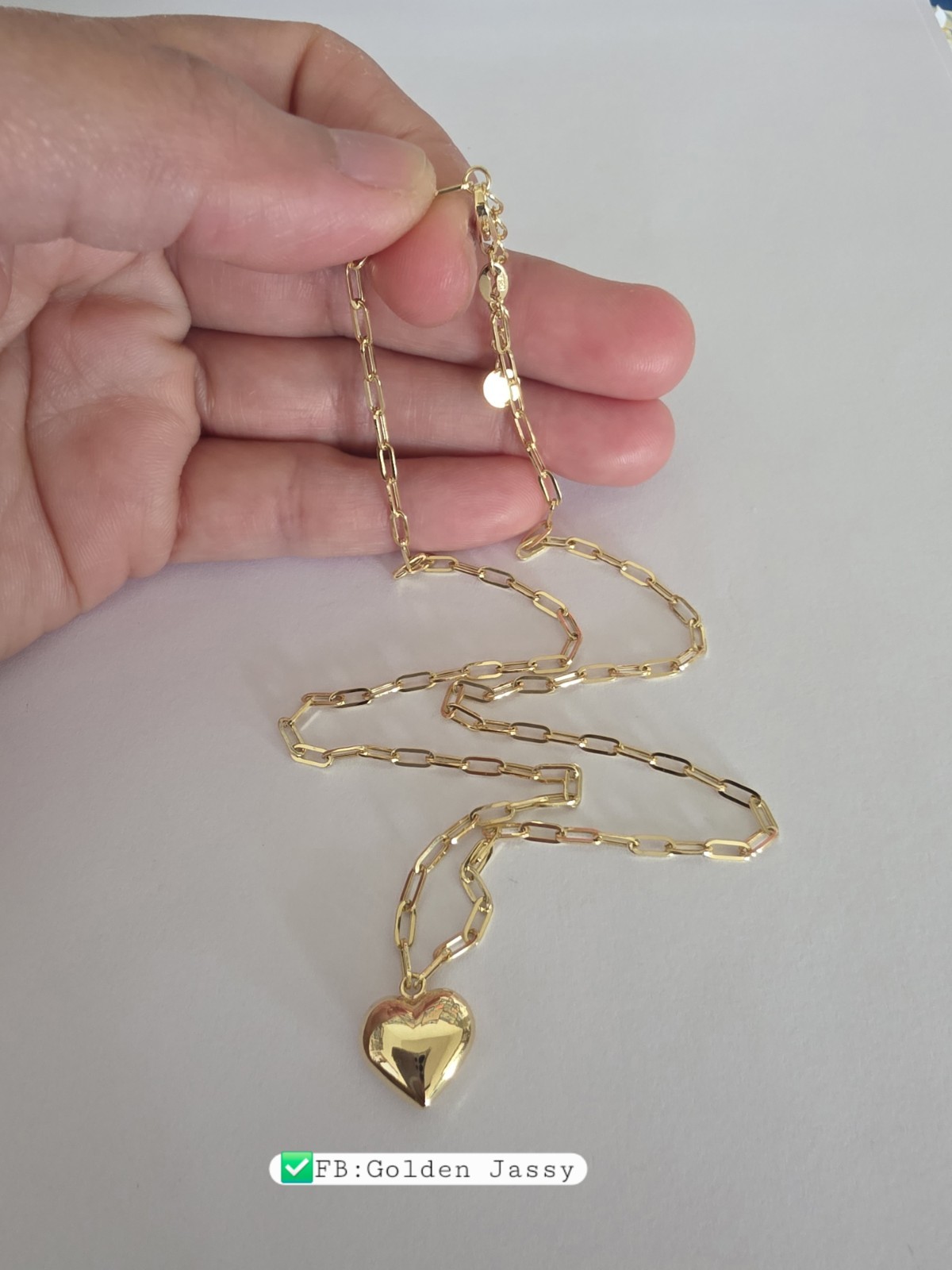 18K Gold PaperClip W/ Small Heart Necklace