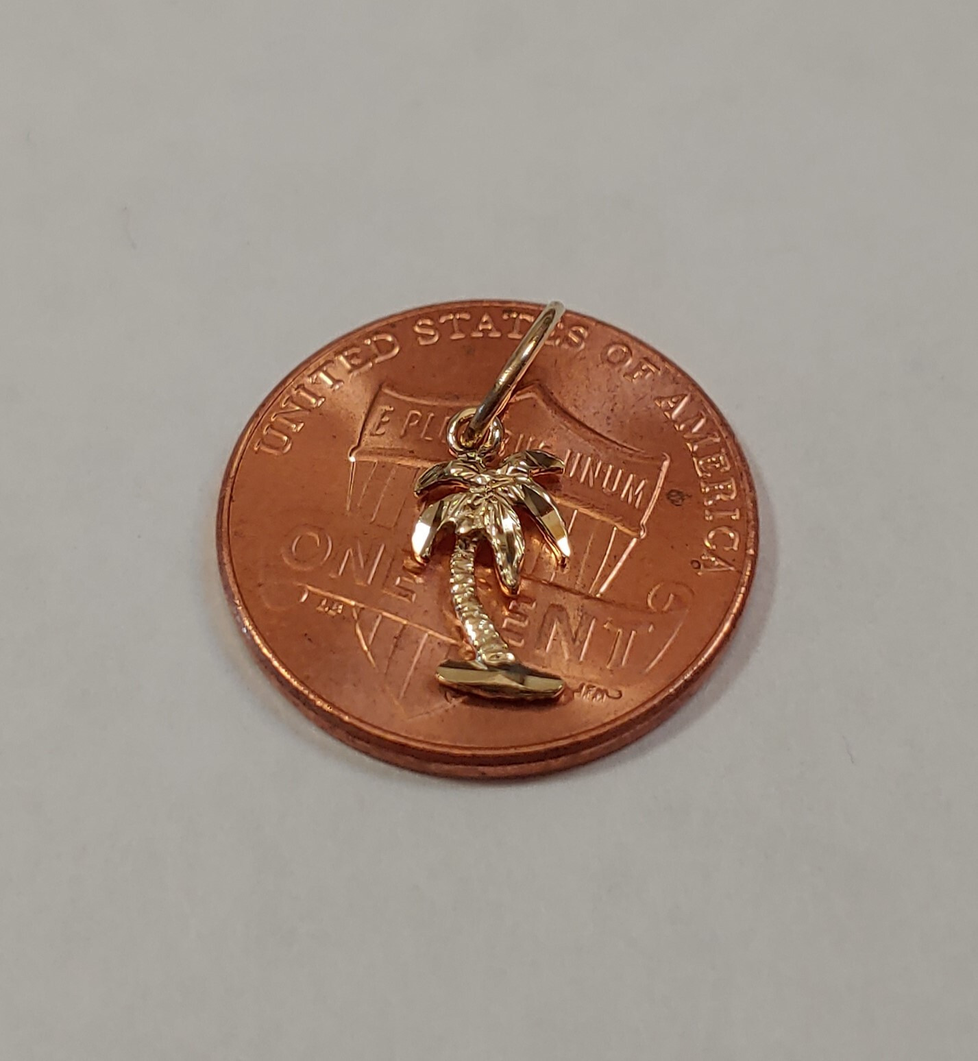 New 14k Yellow Gold Palm Tree Charm Pendant