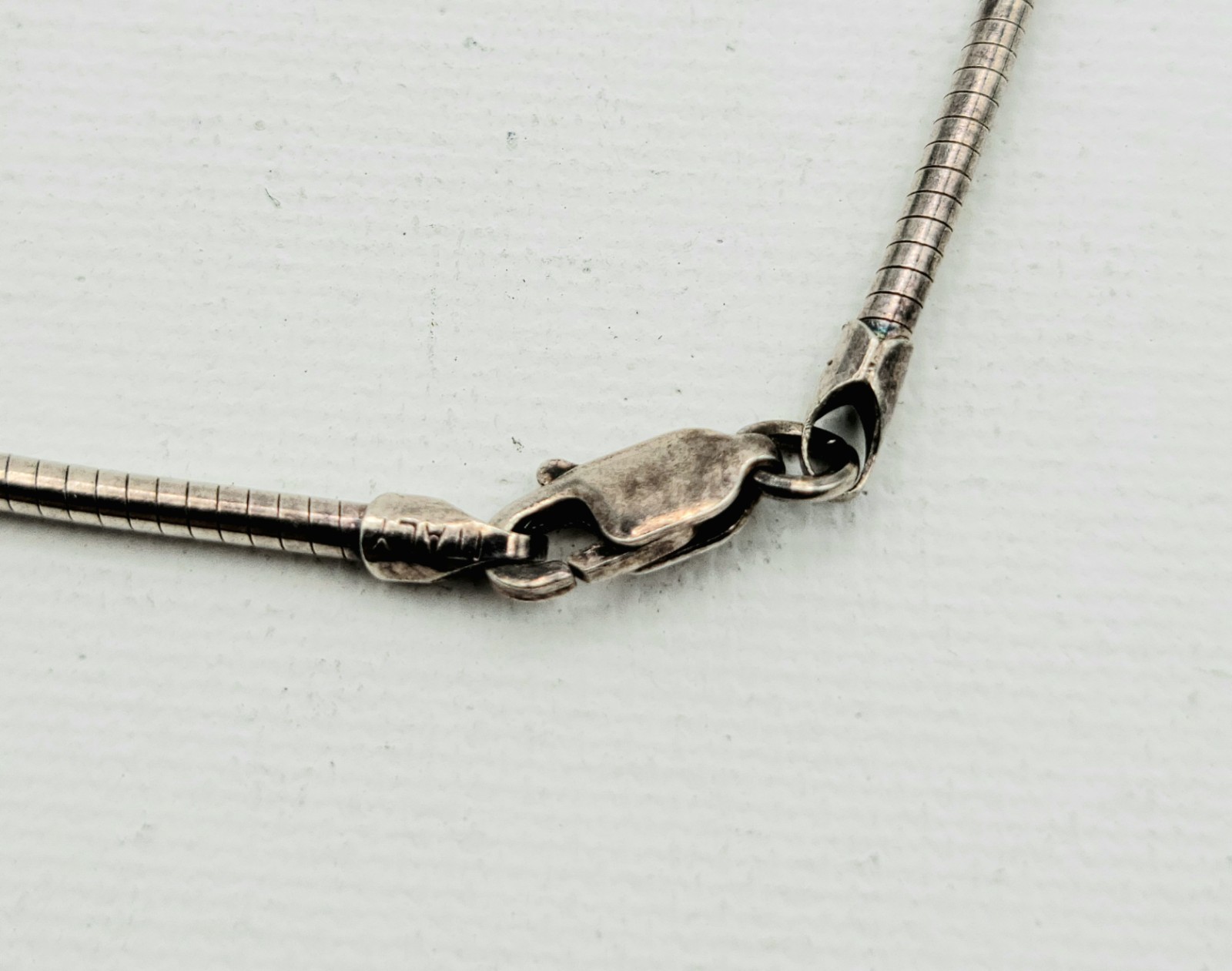Sterling Silver Clear Crystal Quartz On Oval Silver Base Snake Chain 23gr Italy