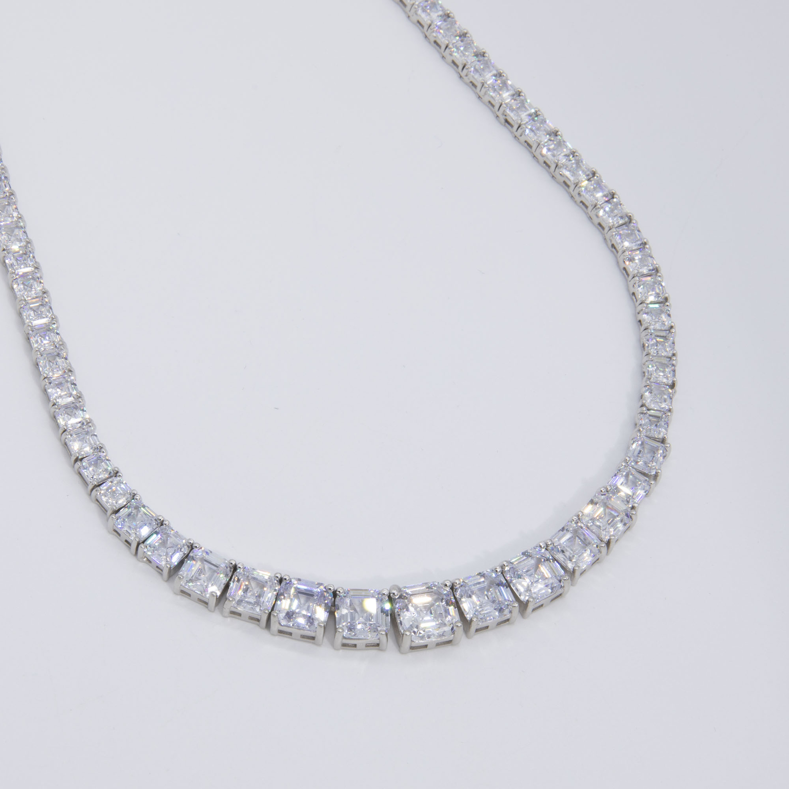 Graduated Princess-Cut Tennis Chain Necklace Sterling Silver 925