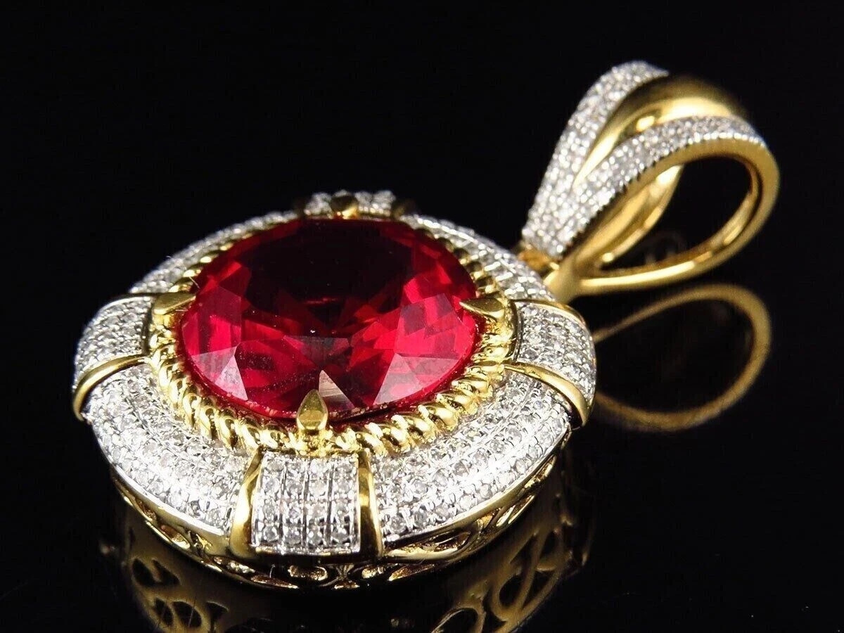 1.50Ct Round Cut Garnet Halo Women’s Pendant 14K Yellow Gold Plated