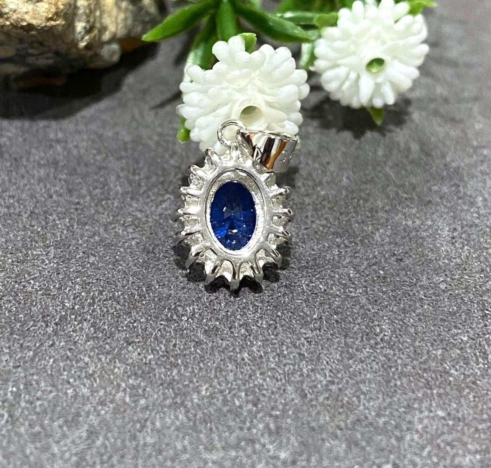 4.50 Ct Oval Cut Natural Sapphire Diamond Gorgeous Pendant 14K White Gold