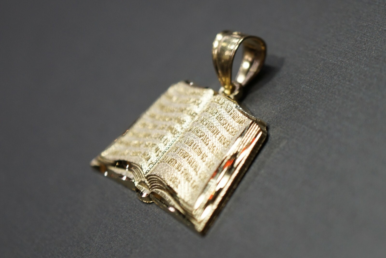 10K Solid Yellow Gold 1″ Holy Bible Charm Pendant. Men Women Children