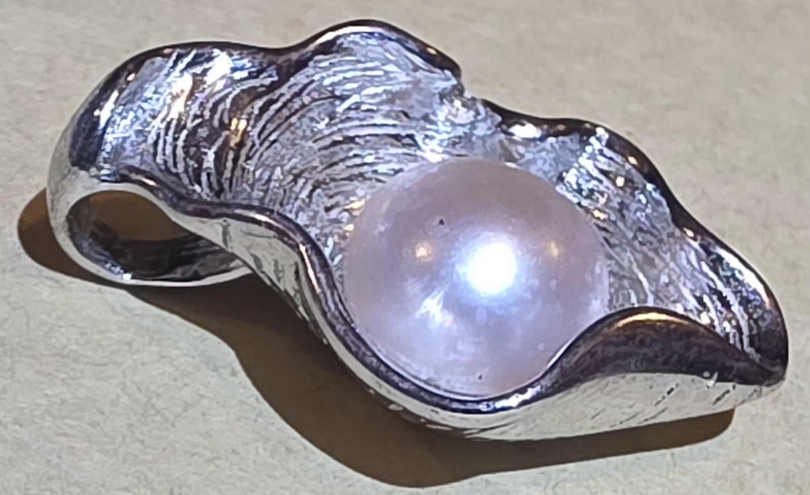 STERLING SILVER GENUINE FRESHWATER CULTURED PEARL PENDANT / WHITE