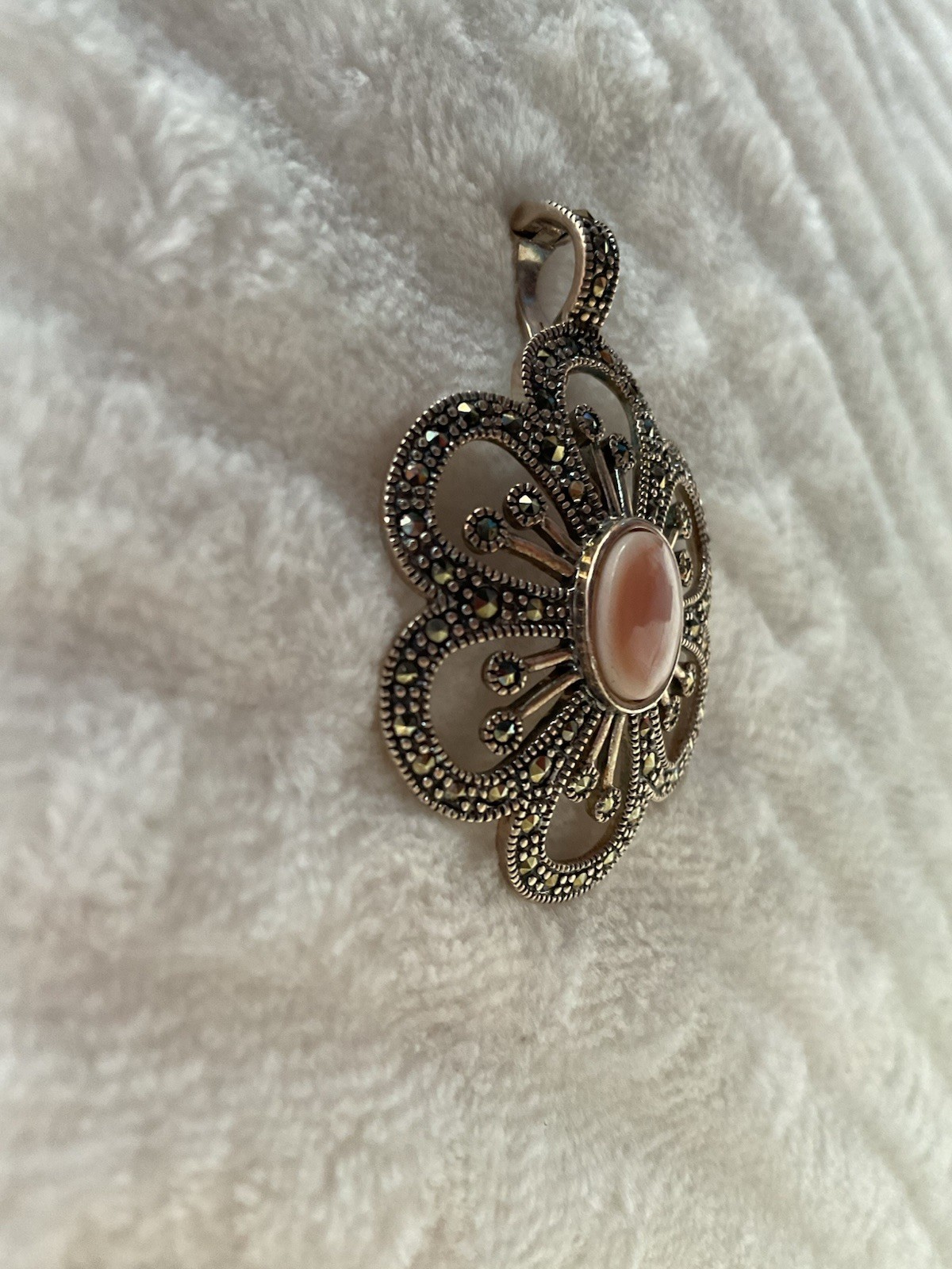 925 Sterling Silver Marcasite & Pink Mother Of Pearl Pendant