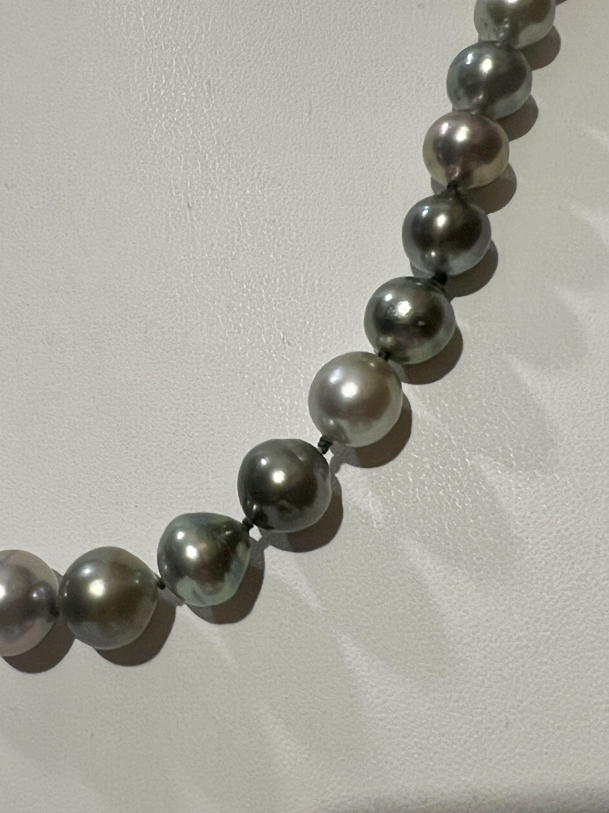 $4,200 Certified 20” Cultured Black Tahitian South Sea Pearl 9-12mm Necklace