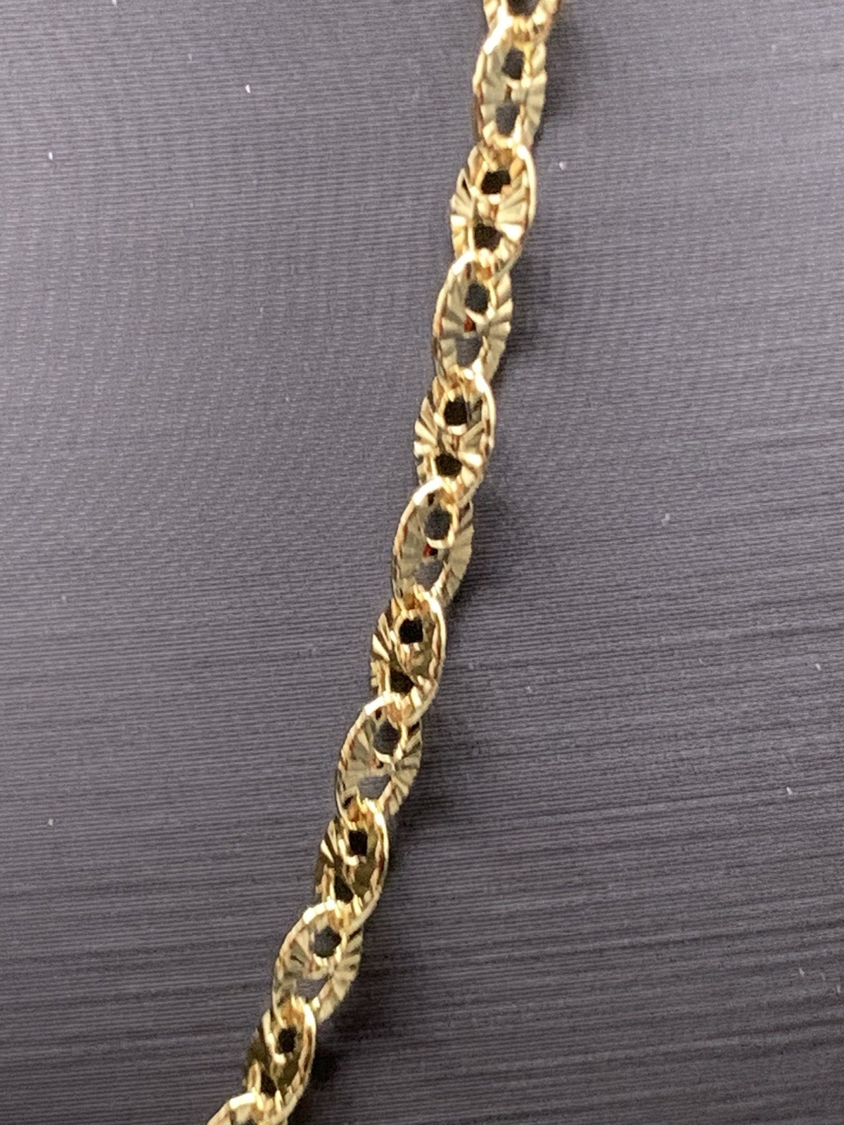 14k Yellow Gold Filled Twisted Puff G 18” Necklace