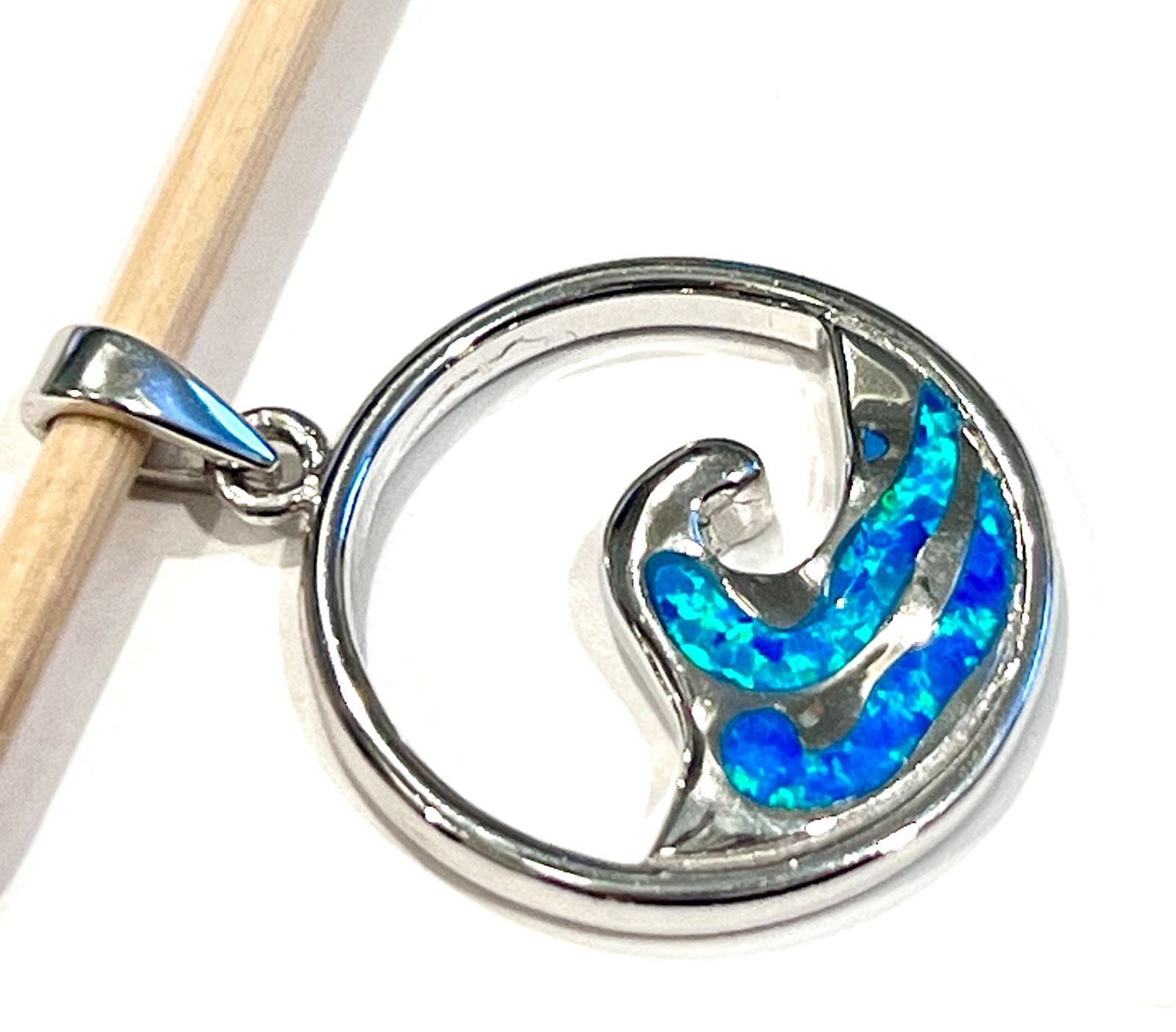 Opal & Sterling Silver Smooth Wave Pendant Beach Ocean Theme – Brand New