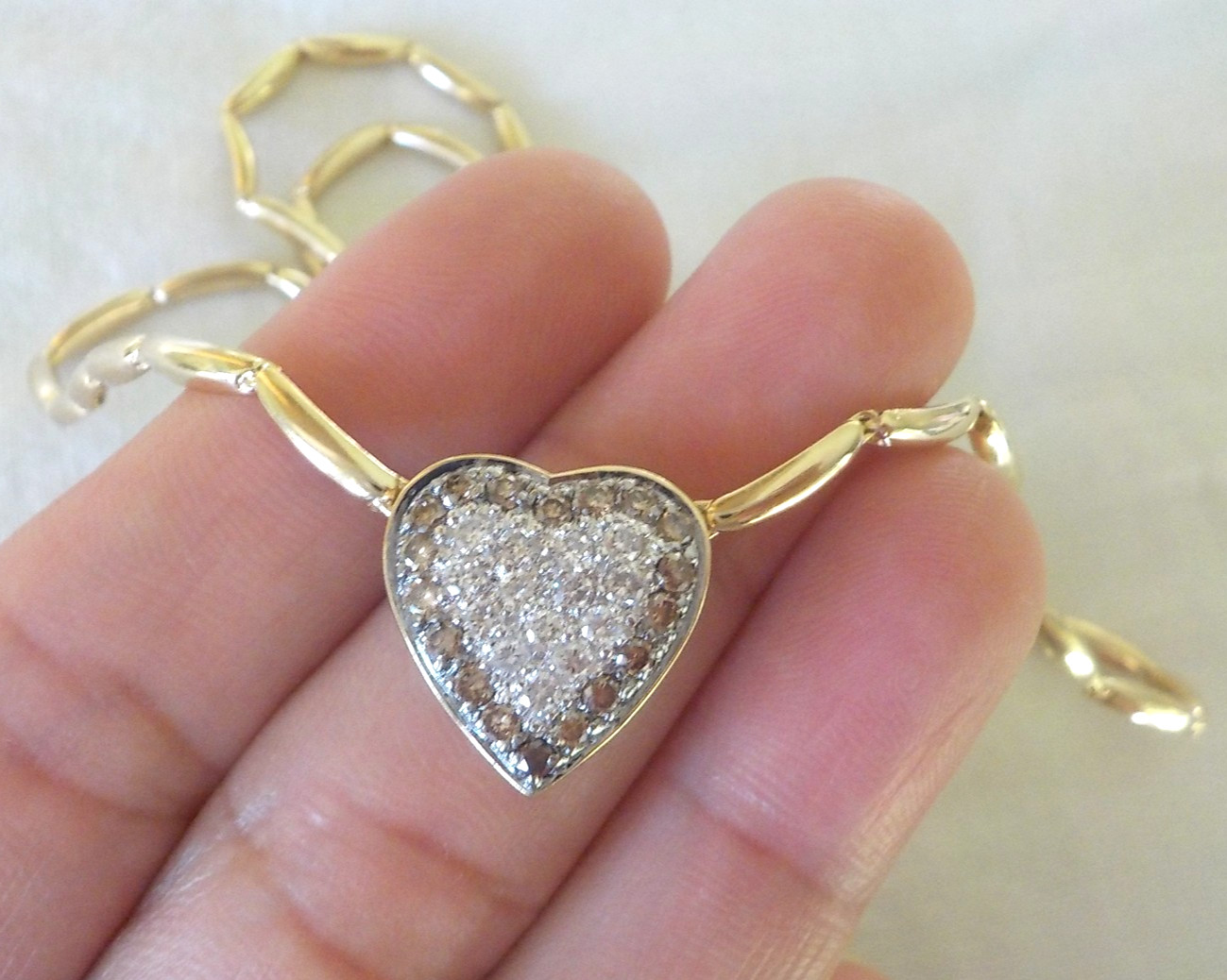 14K Yellow Gold Sparkling Heart VS Diamond Necklace – 14.4 gms, 18 in, 0.72 ctw