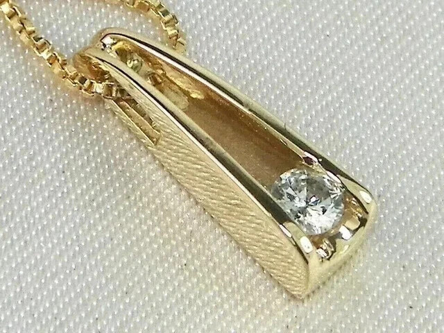 Real Moissanite 2.00Ct Round Cut Women’s Pendant 14k Yellow Gold Plated Silver