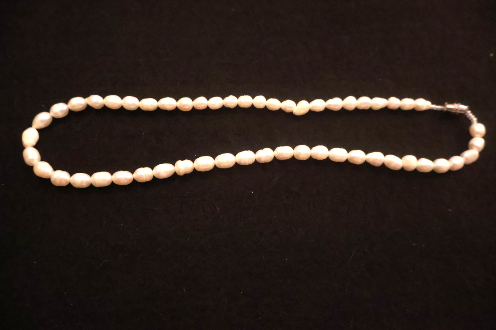 Freshwater Cultured Rice Pearl Necklace White Cream Oval Beads Silver Tone Clasp