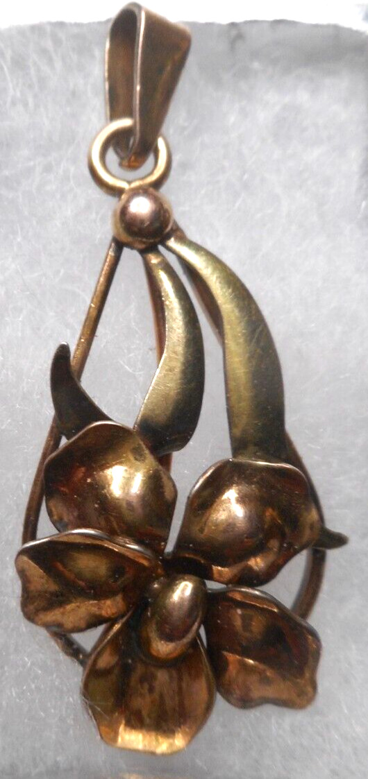 A-Z Floral Flower 1/20 12K Gold on Silver Flower Pendant Iris Lilly 1 1/2″ Long