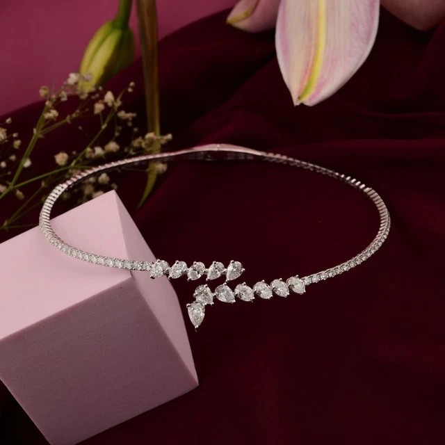 11Ct Pear Cut Lab-Created Diamond Women’s Necklace 14K White Gold Plated 18″