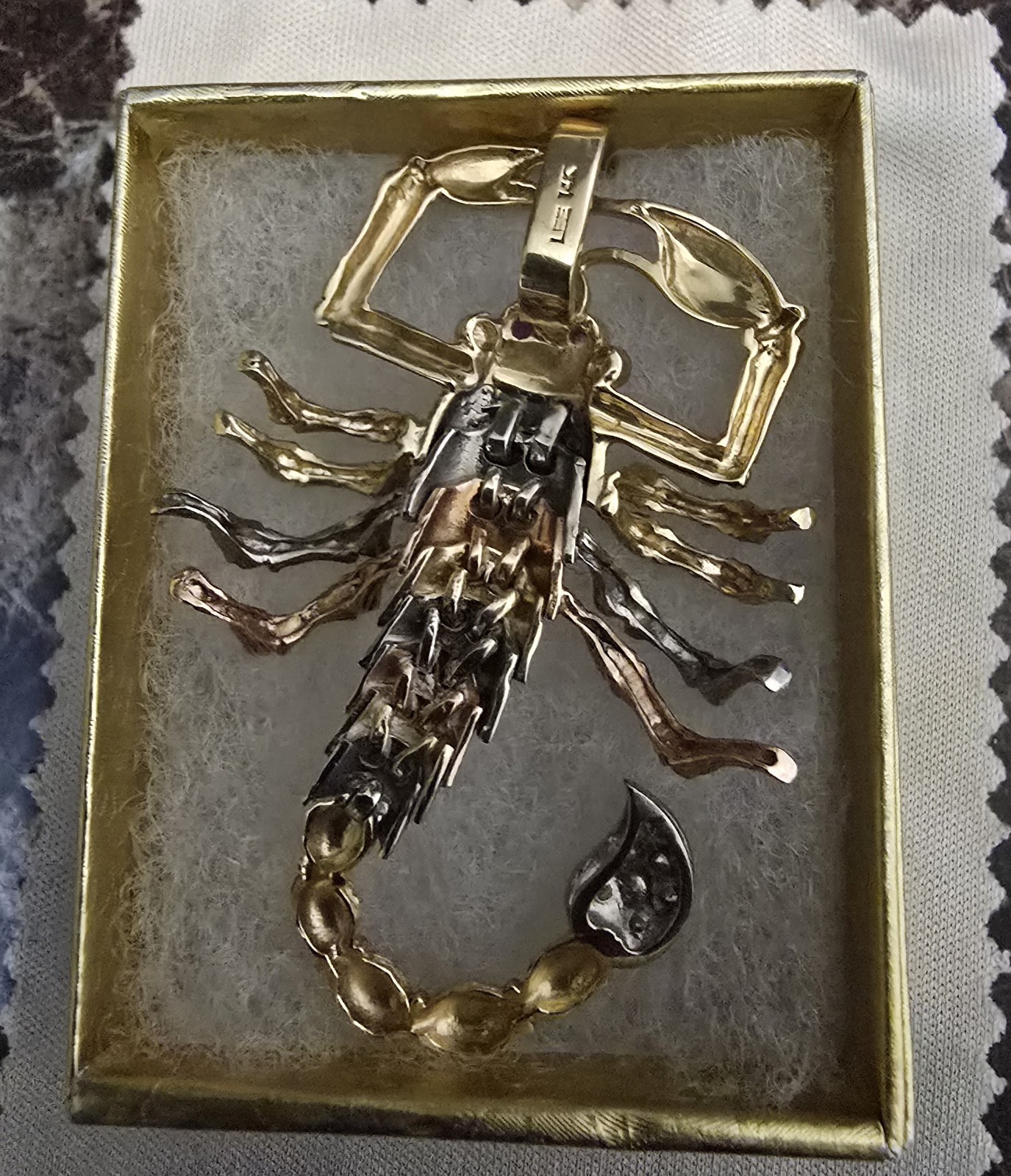 14kt Yellow, White, and Rose Gold Scorpion Medal (12.4g)