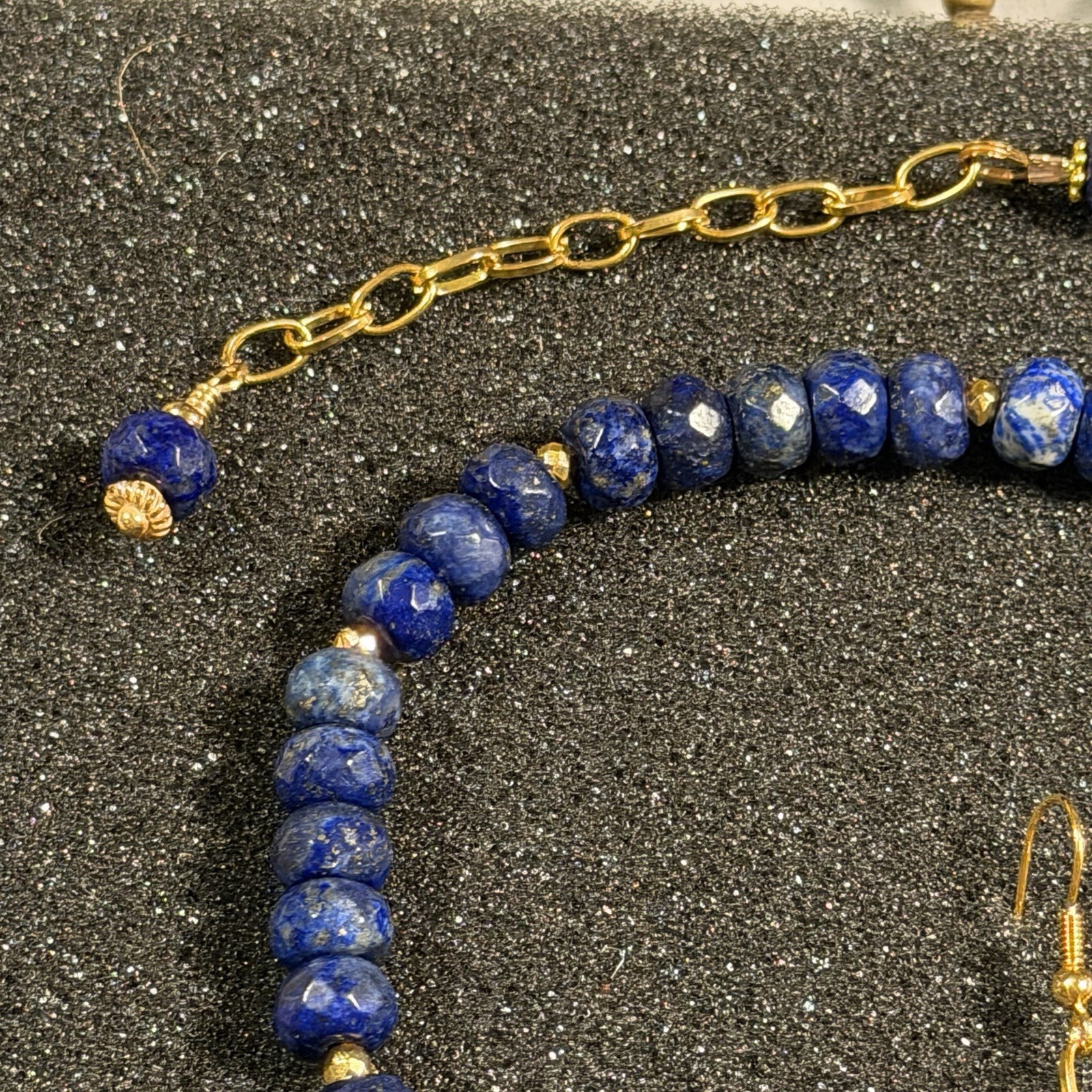NATURAL SODALITE PENDANT NECKLACE GOLD TONE WITH DANGLE MATCHING EARRINGS