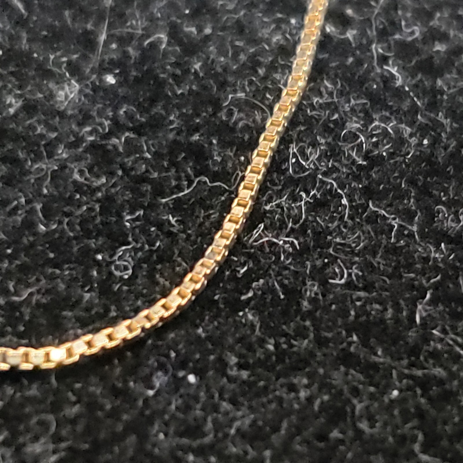 14 Kt Gold Box Link Chain 18″