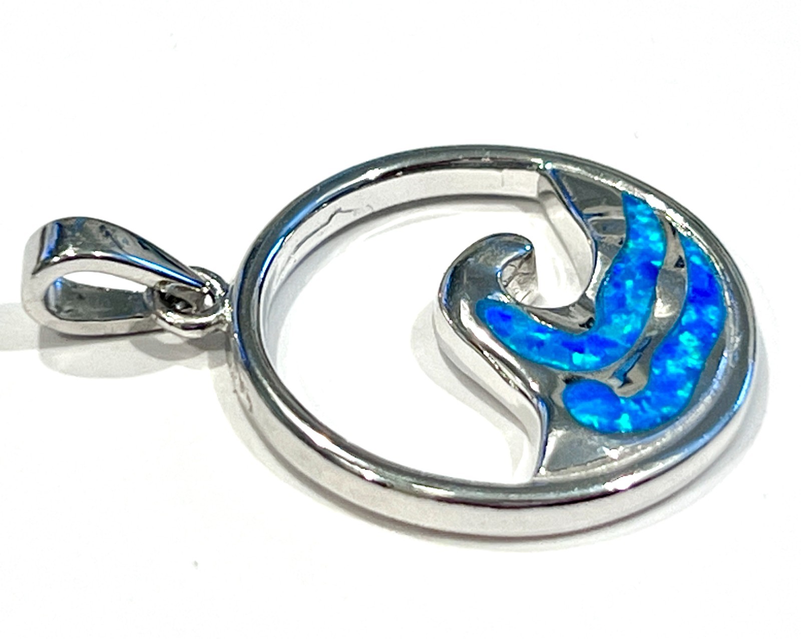Opal & Sterling Silver Smooth Wave Pendant Beach Ocean Theme – Brand New