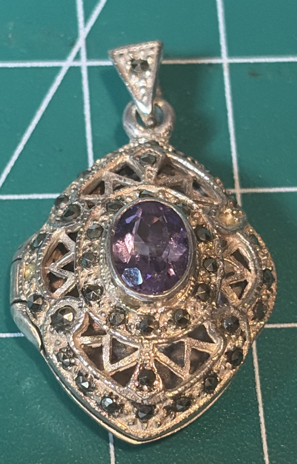 Gorgeous Amethyst Gemstone Vintage Pendant .925 Sterling Silver jewelry