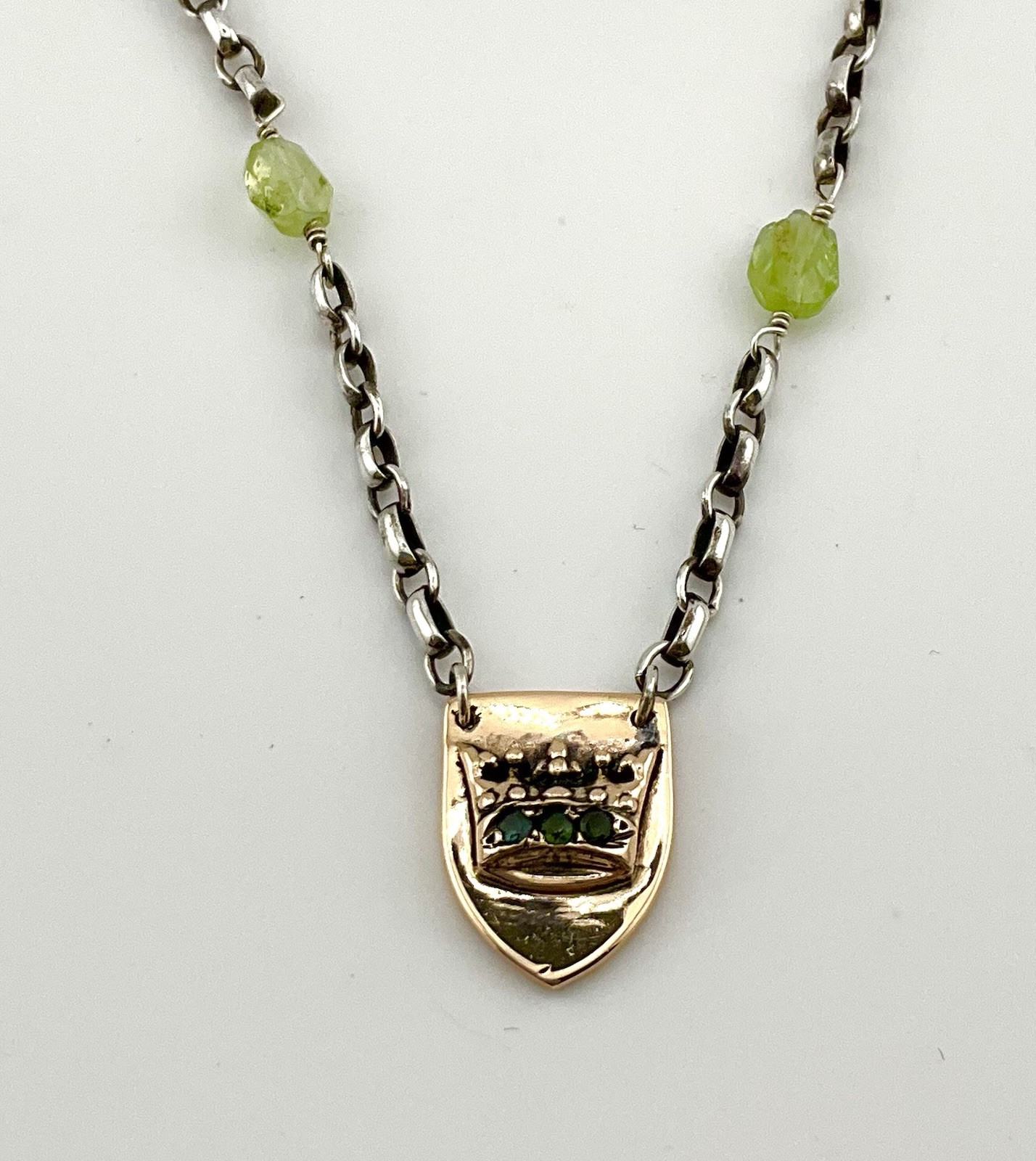 14k 4g Shield Crown Signed De Anne Necklace Sterling Chain Peridot Stones