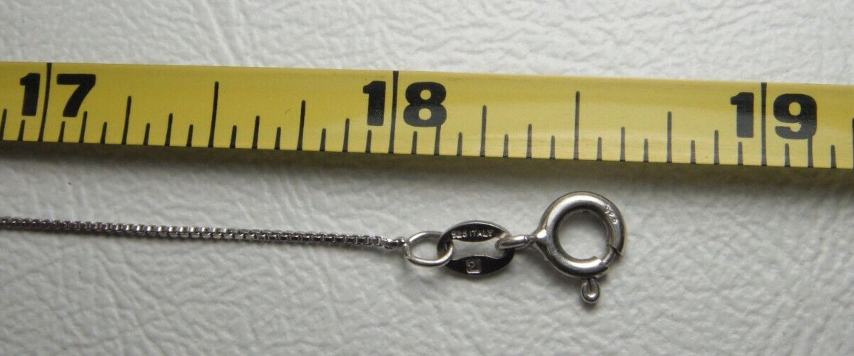 925 Teardrop Swarovski Pendant 925 1.51g Box Chain 18.5″ Spring Ring Clasp