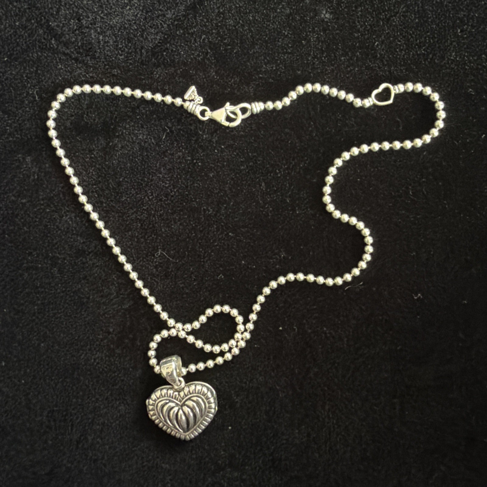 LAGOS – CAVIAR Vintage Sterling Silver Ridged 3-D Puffy Heart Pendant Necklace