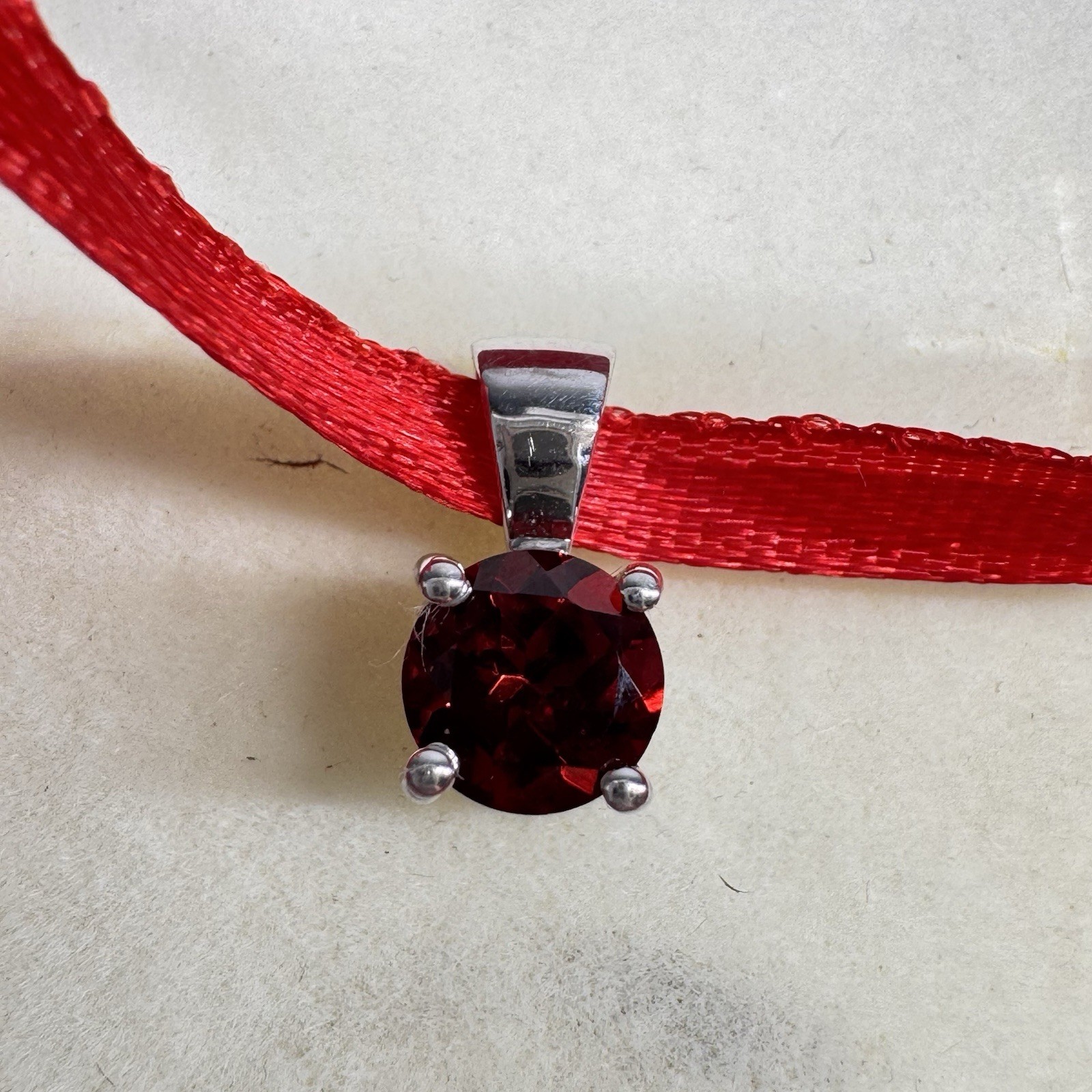 ANGARA 925 Sterling Silver Round Red Garnet Prong Pendant on Red Ribbon