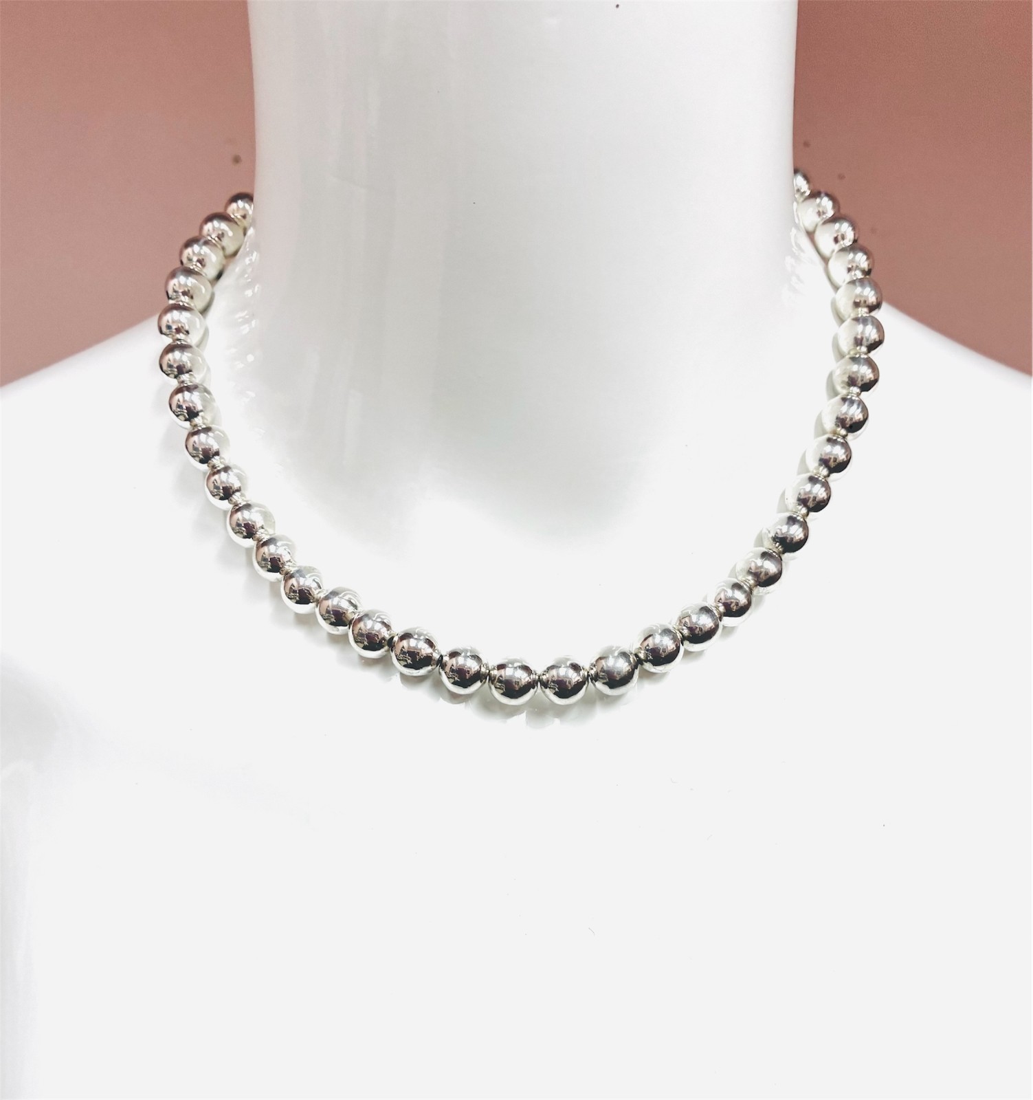 Tiffany & Co. 9MM 16″ HardWear Ball Bead Necklace w/Original Box & Pouch
