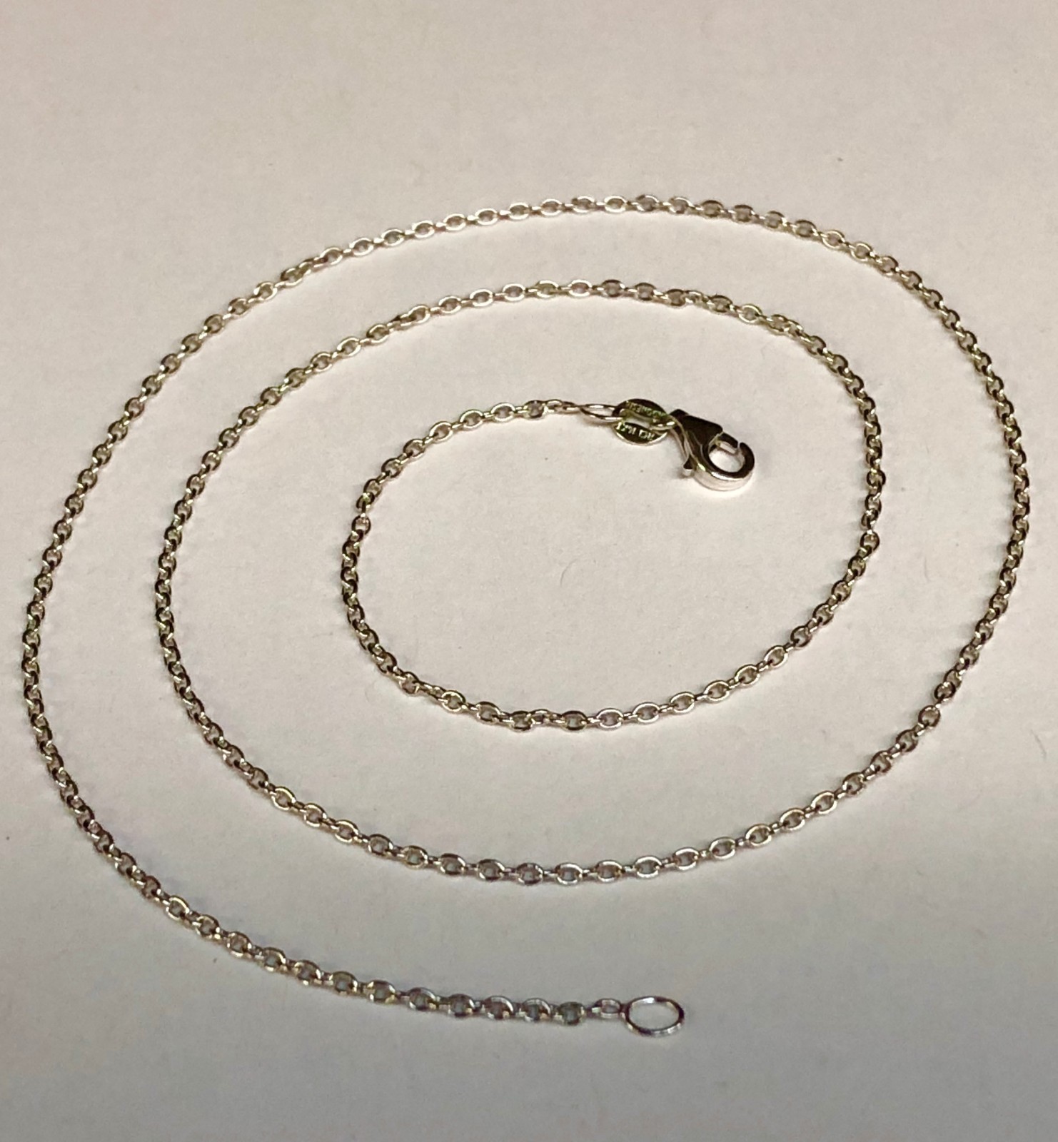 Platinum 16″ Oval Cable Link Pendant Chain/Necklace 0.97 mm 2 grams