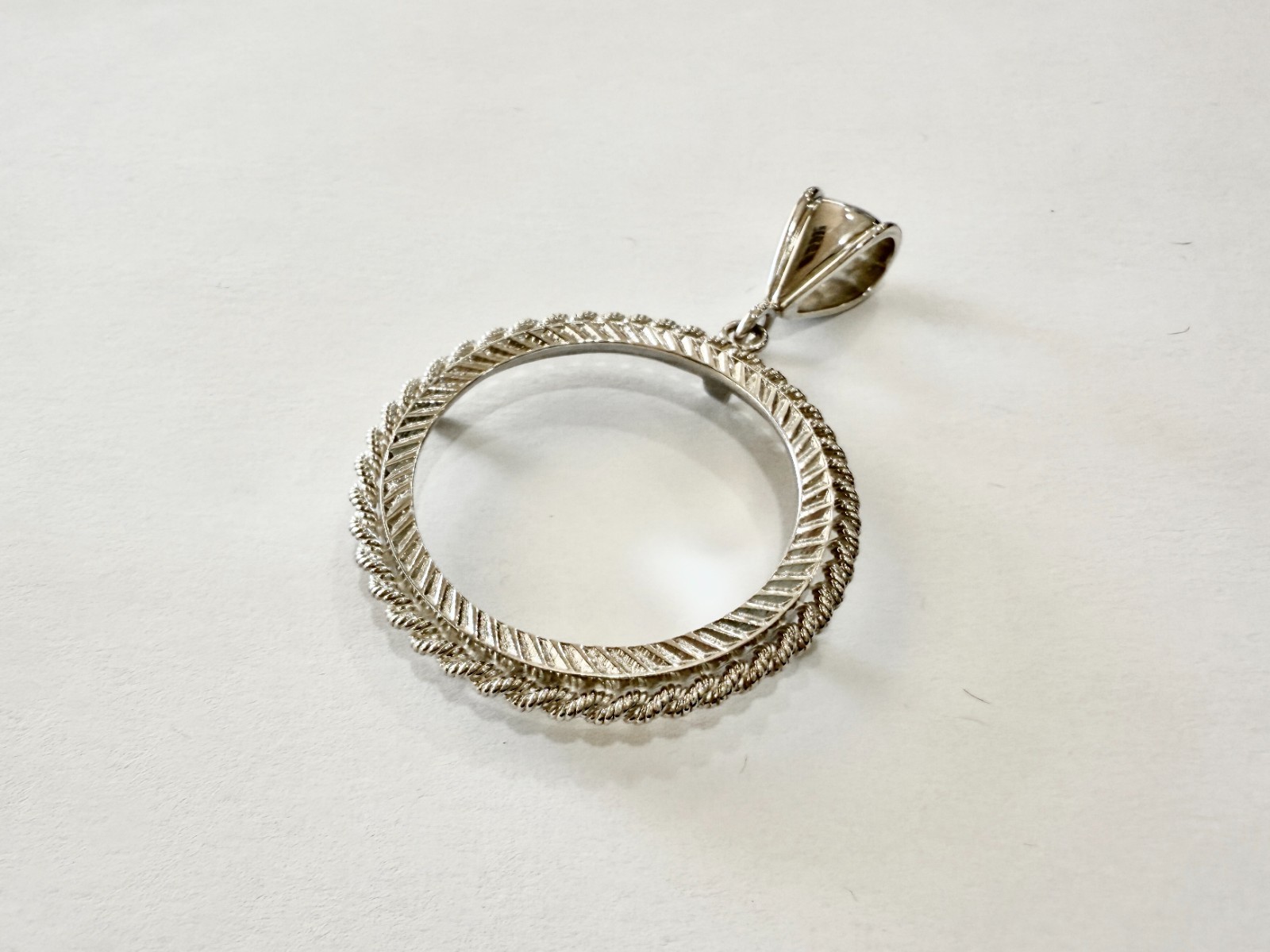 Sterling Silver Bezel Rope Edge Onza Plata Liberted for 36mm Coins