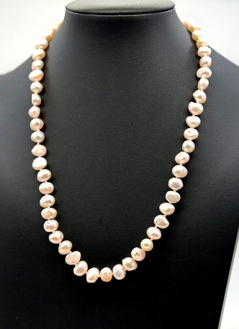 18″ Blush Pink Cultured Freshwater Pearl Strand Gold Tone Box Clasp, 6-7mm each