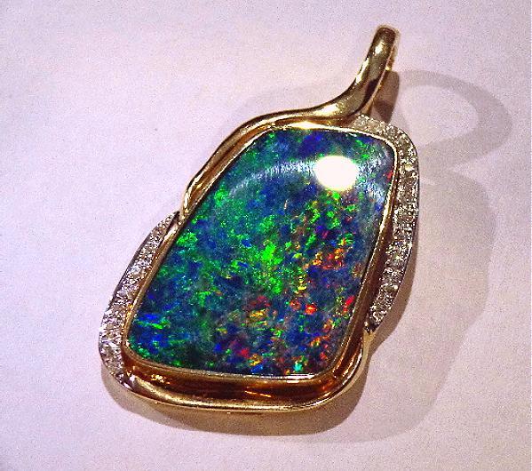 23.5MM 14K YELLOW GOLD GENUINE AUSTRALIAN DOUBLET OPAL DIAMOND ENHANCER PENDANT